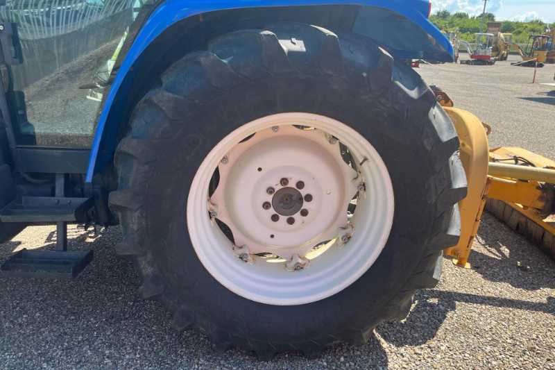 OmecoHub - Immagine NEW HOLLAND TL100